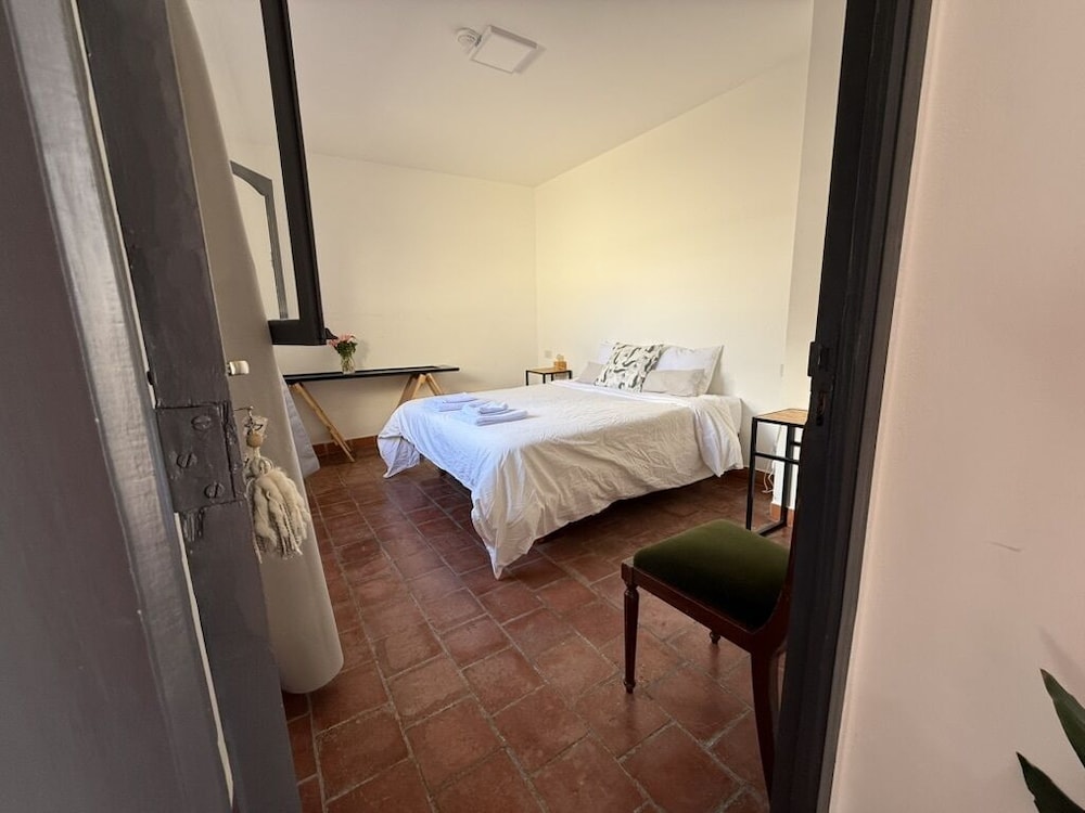 Clivias Hostel