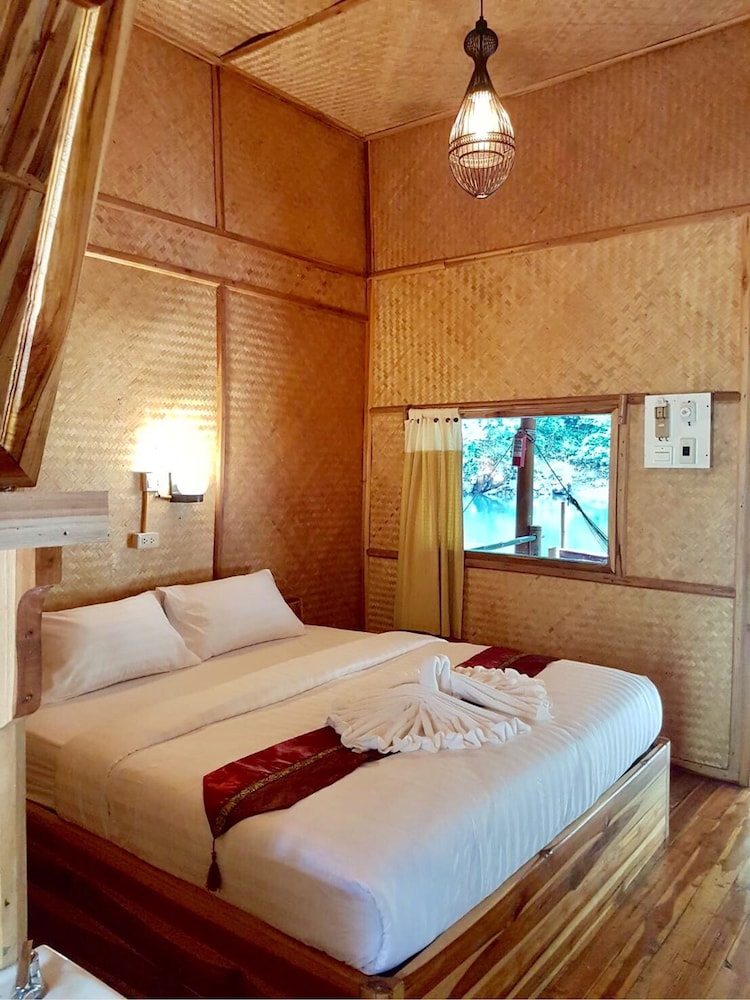 Mek Kiri River Kwai Resort