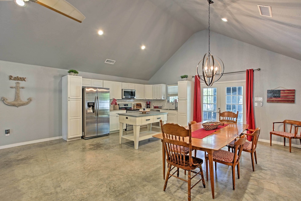 Walk to Lake Texoma! Modern Retreat w/ Game Room