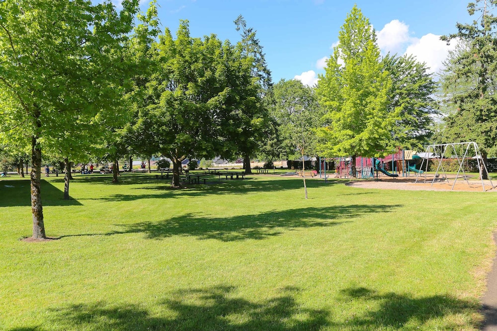 Modern 1-BD Near French Quarter | Walk to Superdome - Image 2