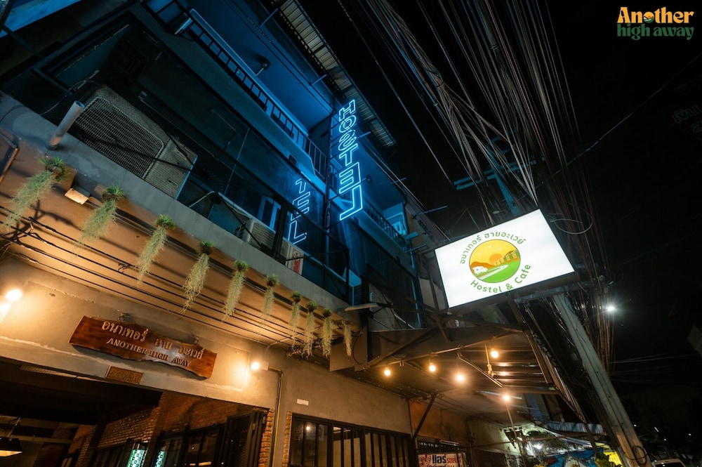 Another High Away Hostel Bangkok