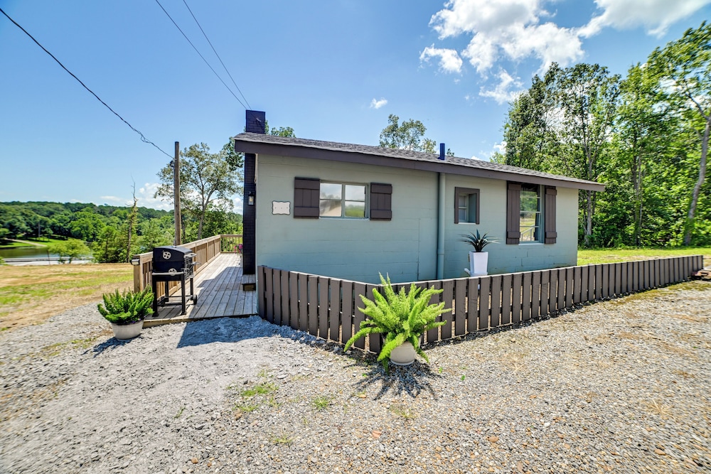 Private Dock & Slip: Kentucky Lake Cottage!