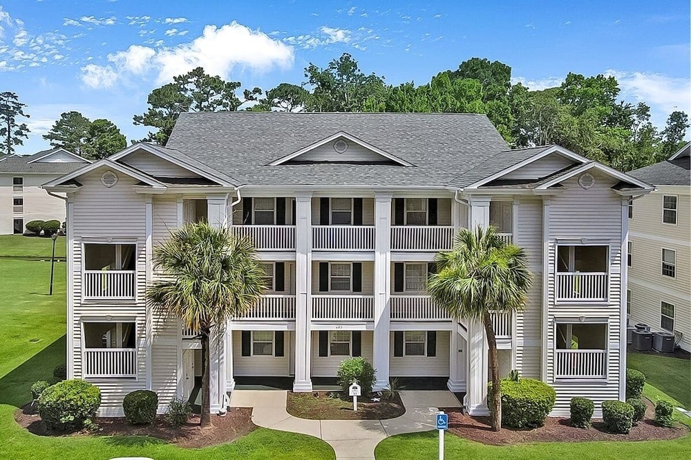 River Oaks 33f 2 Bedroom Condo