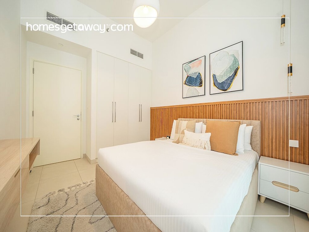 Chic 1BR Burj Crown Boulevard View