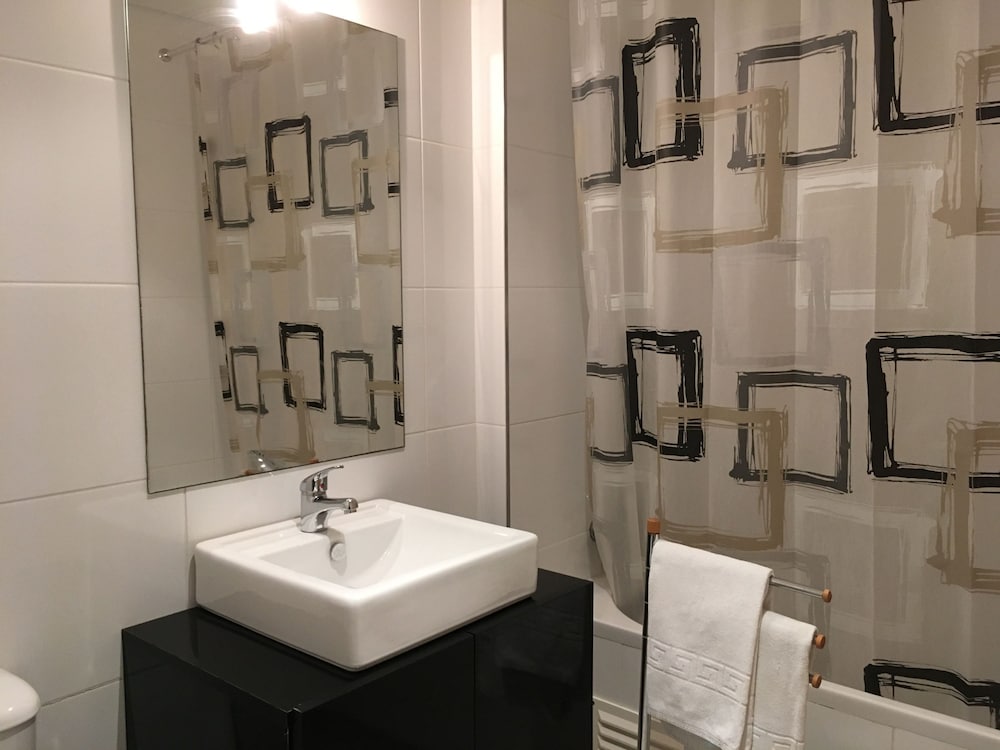 01 in Portim o With 1 Bedrooms and 1 Bathrooms