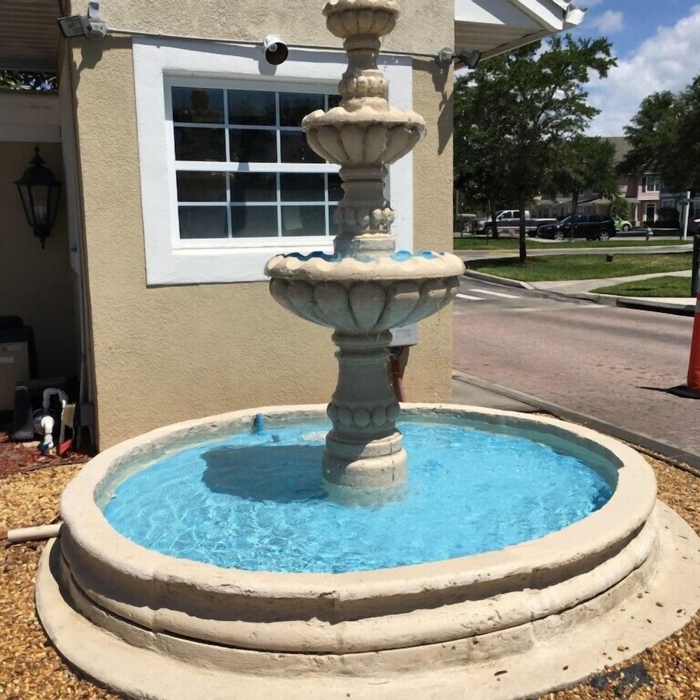 Venetian Bay #103 - Three Bedroom Townhome - Image 3