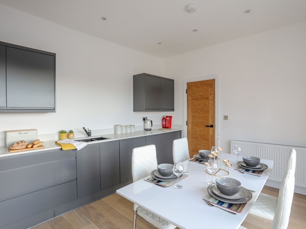 Bryn Min Manton Apartment
