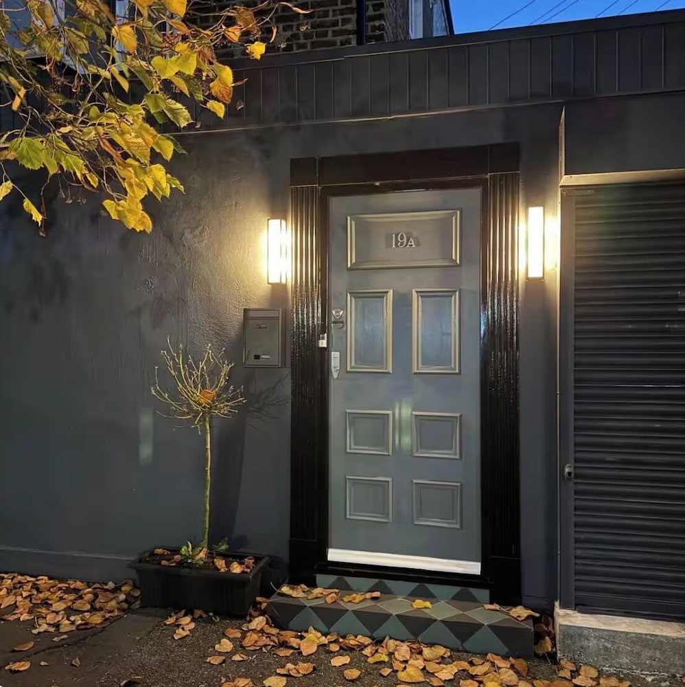 4 Guests - 20min to London - Free Parking - Petsok