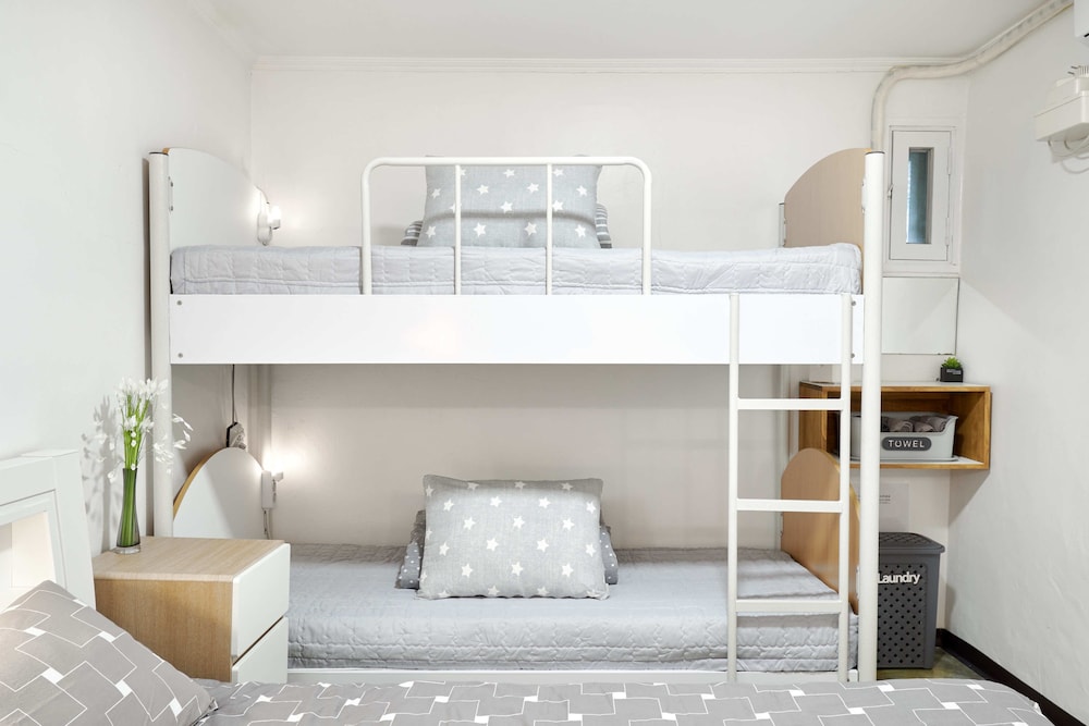 Jun Guest House - Hostel
