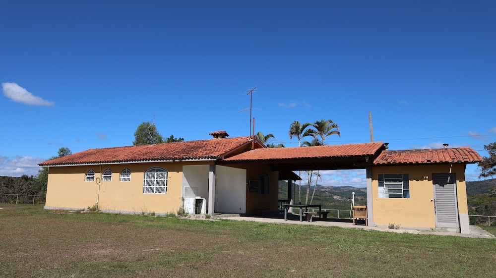Rancho Topo da Montanha - Nova União MG