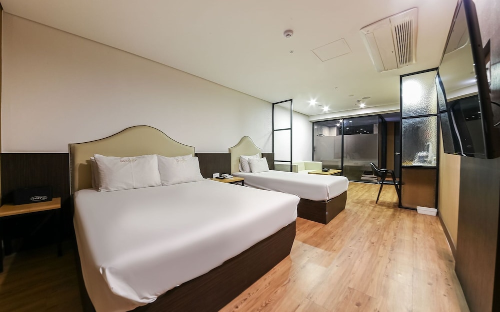 hotel room
