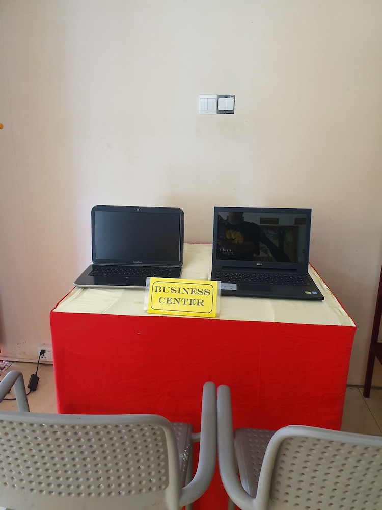 Law Ka Thit Sar Hotel - Hostel