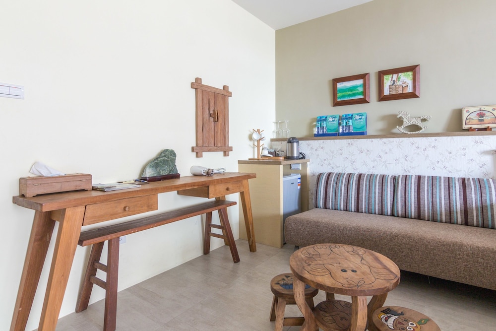 Jhongshan Building B&B
