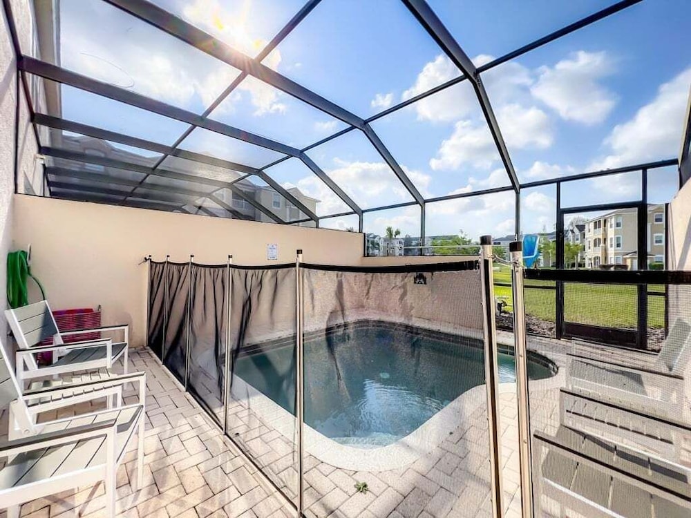3br Townhome W/pool In Windsor Palms Resort 3 Bedroom Townhouse