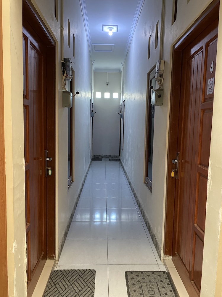 IB Homestay Syariah by EcommerceLoka, Tegal - 9