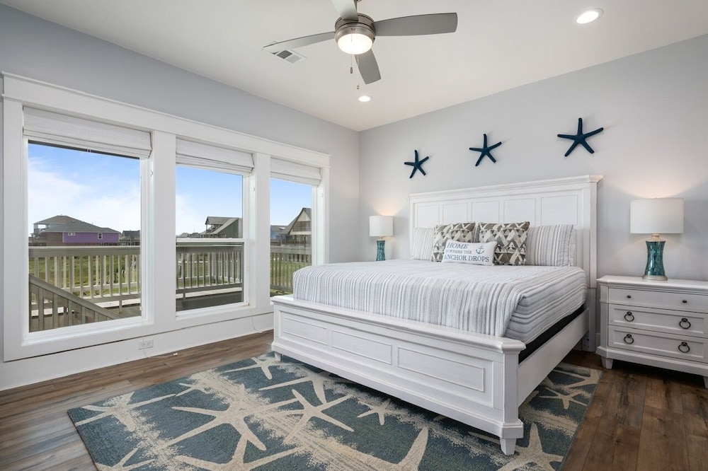 Deja Blue 2 3 Bedroom Home
