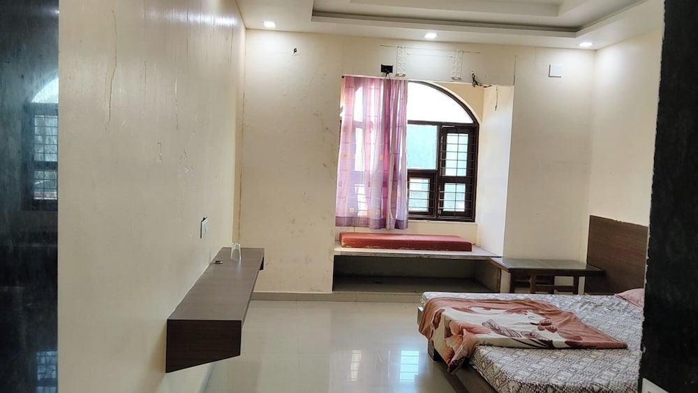 Mangal Murti Hotels Pvt. Ltd.