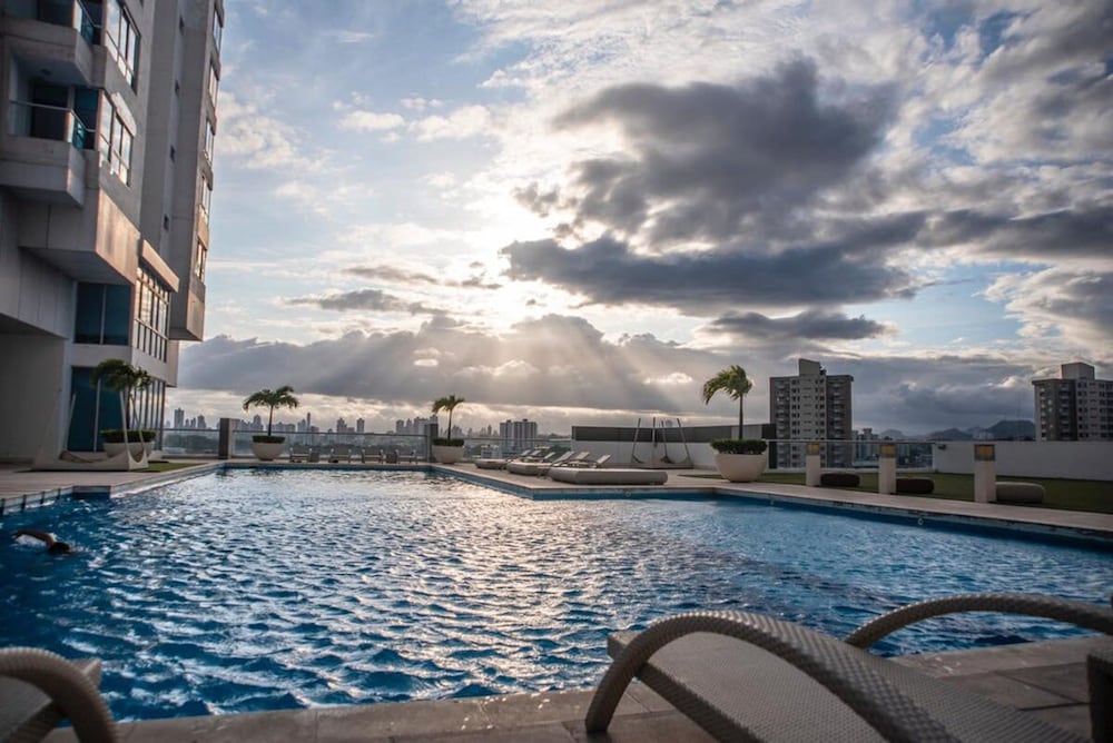 Bright Tower - Premium 3 BDR Apt in Costa del Este