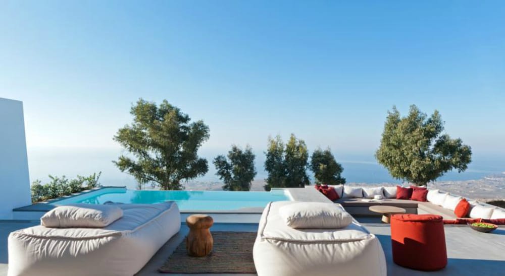 Santorini Heights
