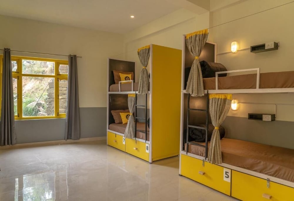 The Hosteller Kareri