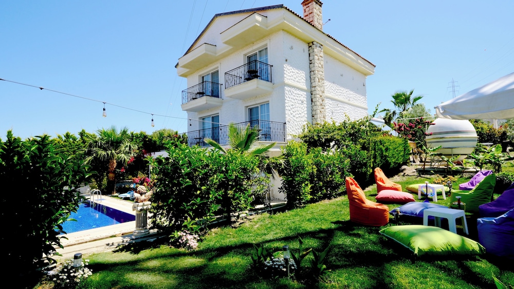 Lavinia Garden Alaçatı - Image 42