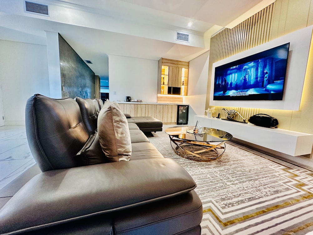 H & H Boutique and Spa