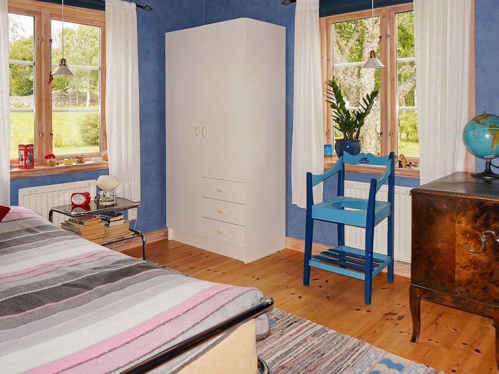 6 Person Holiday Home in Blomstermala view 4