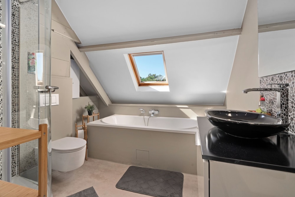 Gentpoort City Suites