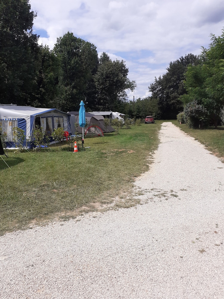 Camping Les Chenes Clairs