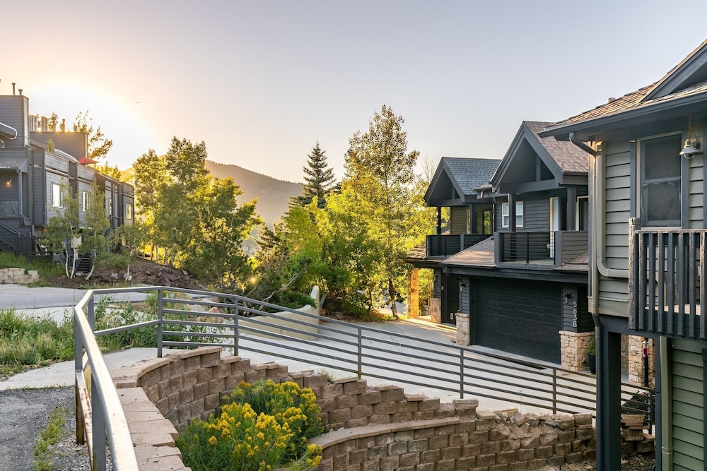 Deer Valley Den by Avantstay Beautiful Home in Ideal Location in Park City