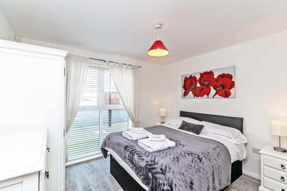 Racecourse Serviced Apartments