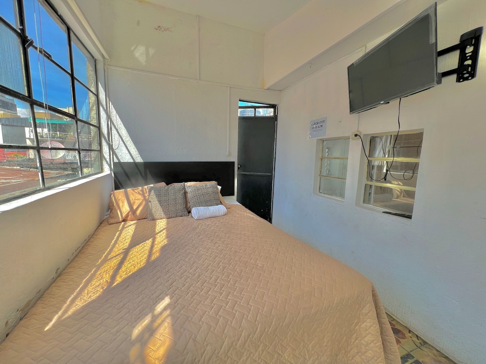 Hostal Urban