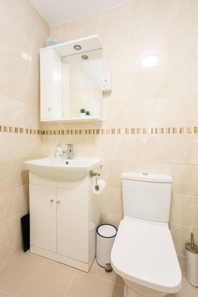 Modern 2 Bedroom Apartment in the Heart of London