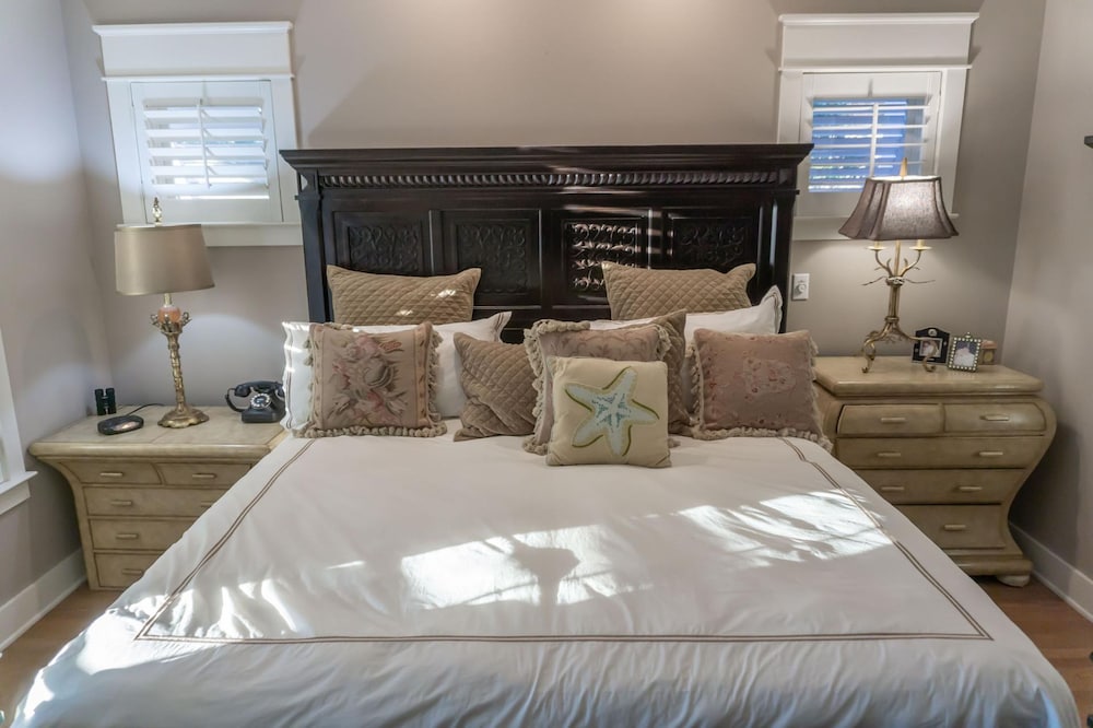 9 Rue Martine in Miramar Beach
