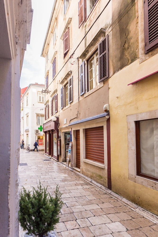 Secret & Stylish Hideaway Apartments Zadar Old Town