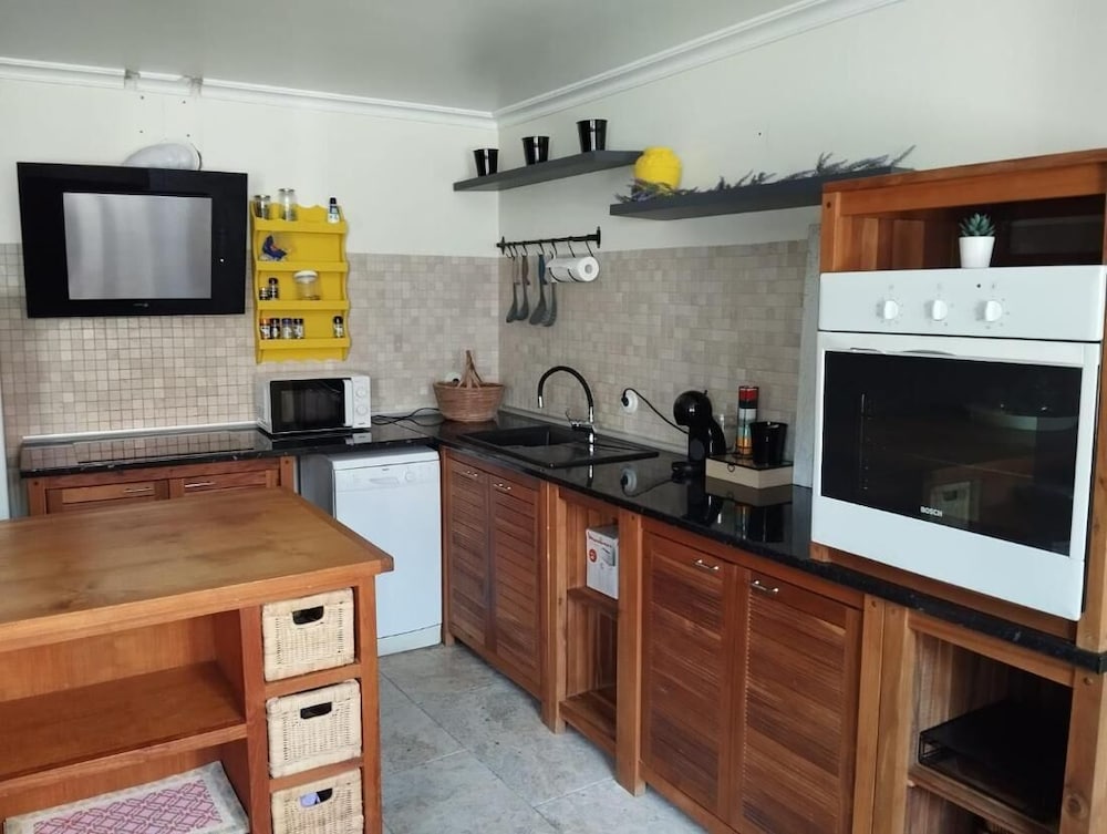 Casa dos Livros - Guest House