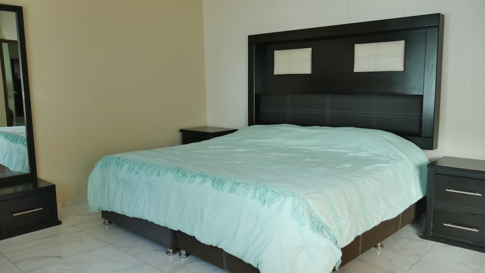 Casa Mister Ken pie de playa Los Cocos view 4