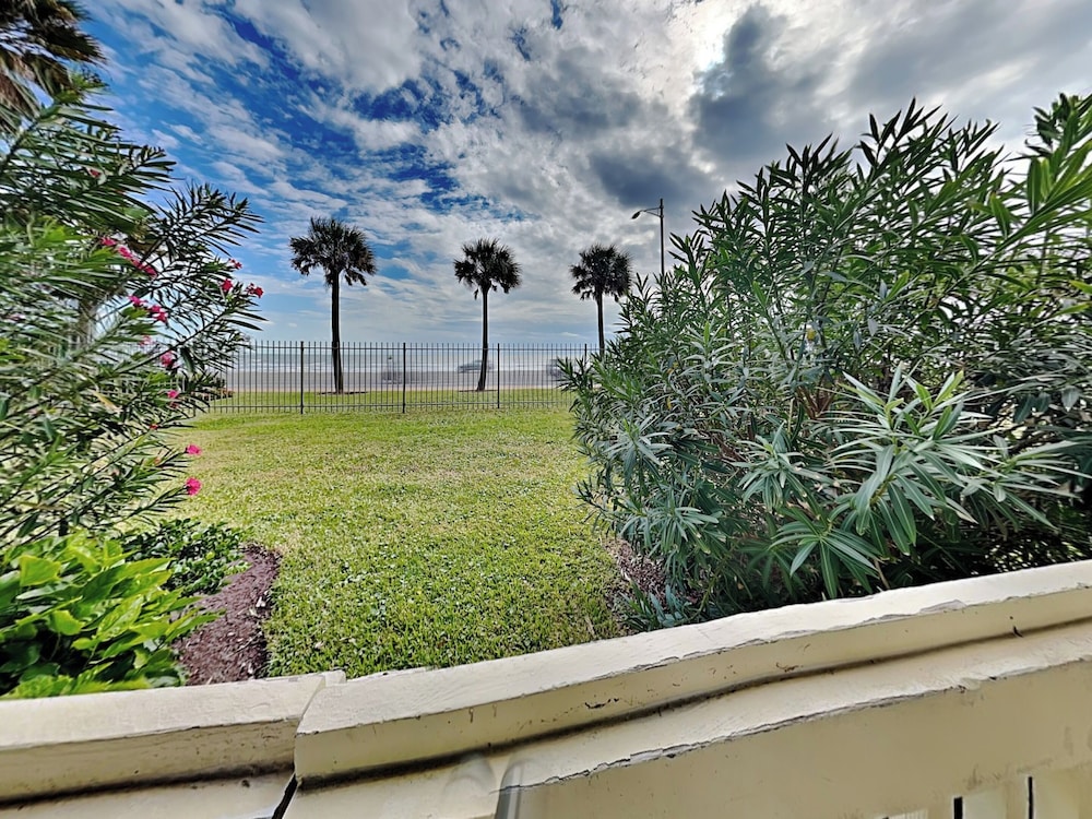 First Light by Ryson Vacation Rentals