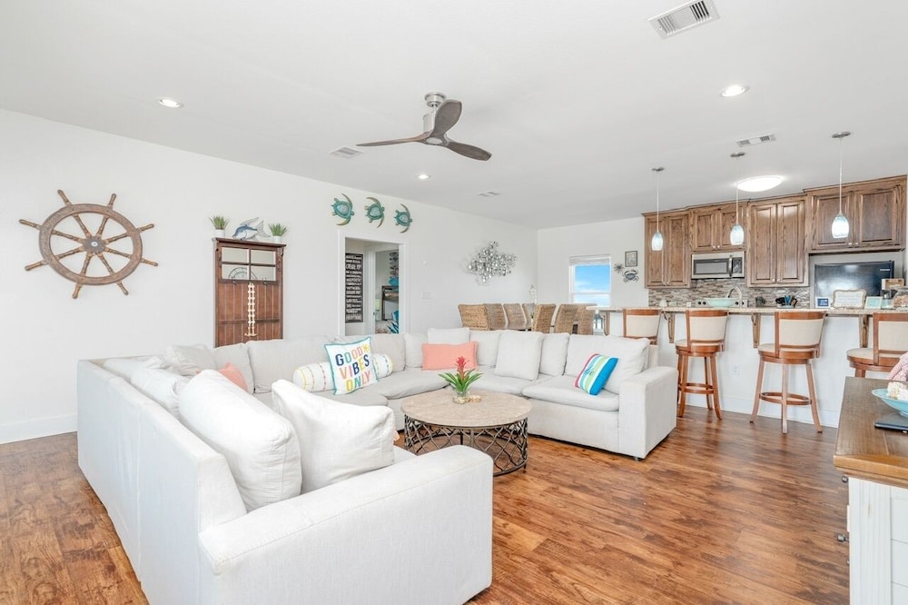 Life's A Beach 3 Bedroom Home