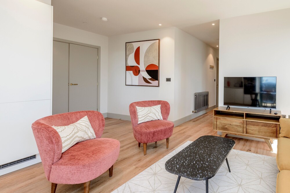 Refined London Haven