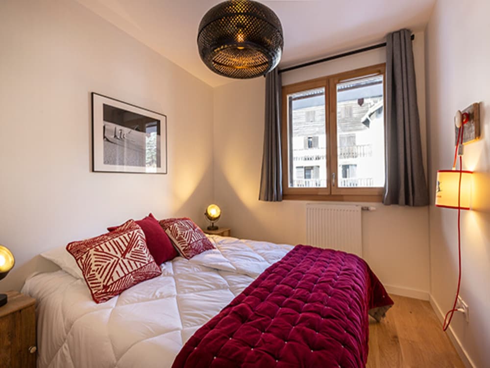 Apartment in Alpe D'huez Near Grandes Rousses