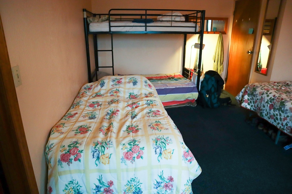 Ashland Vacations - Ashland Commons Hostel - Property Image 43