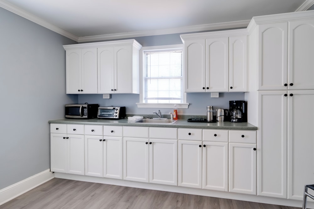 Gastropub On-site: Loudoun Wine Country Apartment
