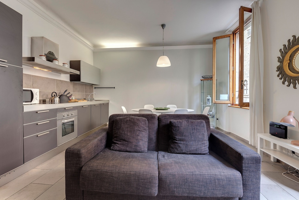Mamo Florence - Santo Stefano Apartment