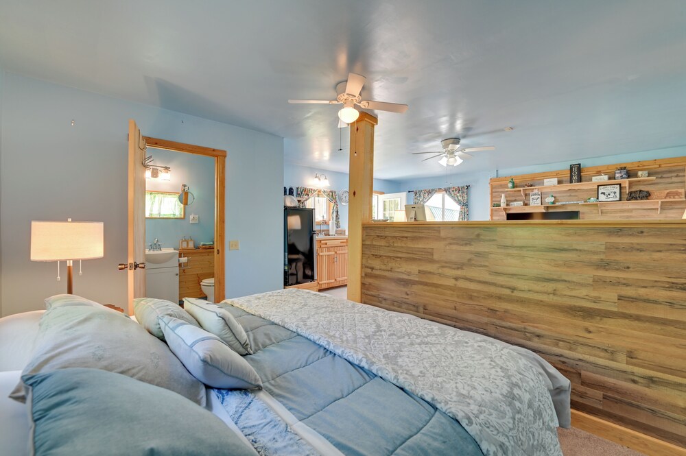 Cozy Catskills Studio Rental w/ Mountain Views!