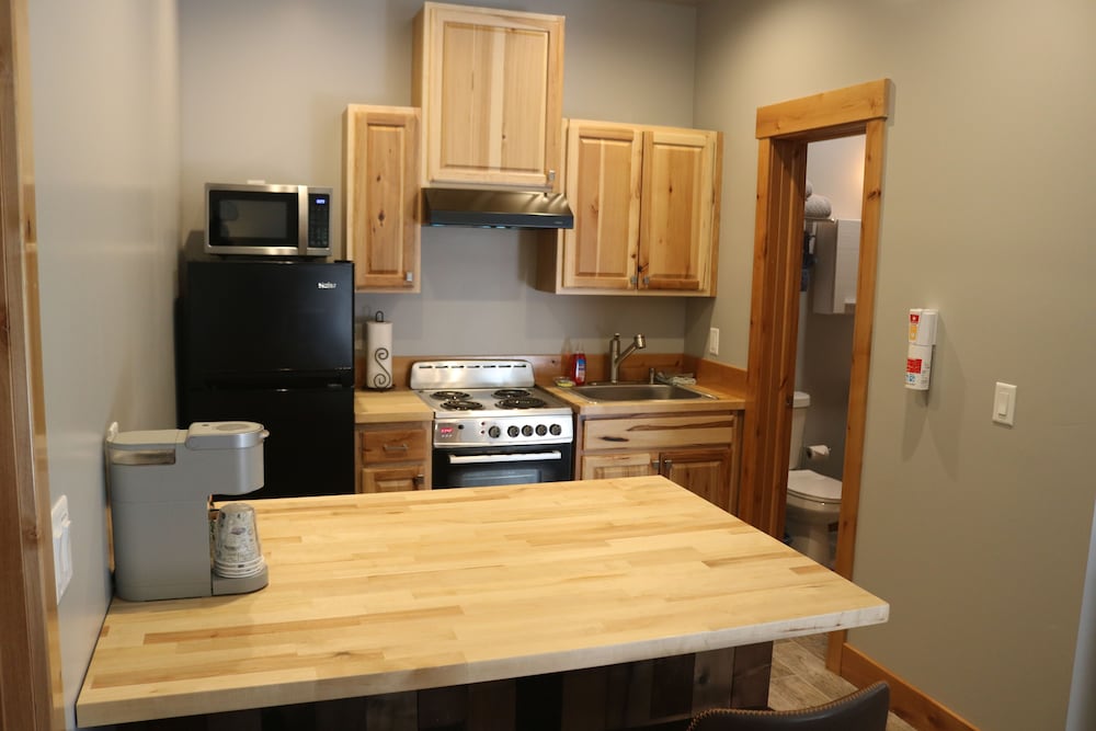Columbine Inn