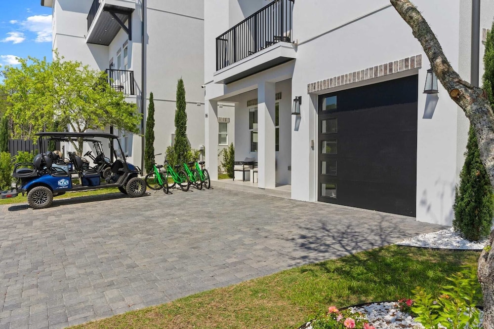 Pool, Hot Tub, Firepit, Walk to Beach Near Gulf Place