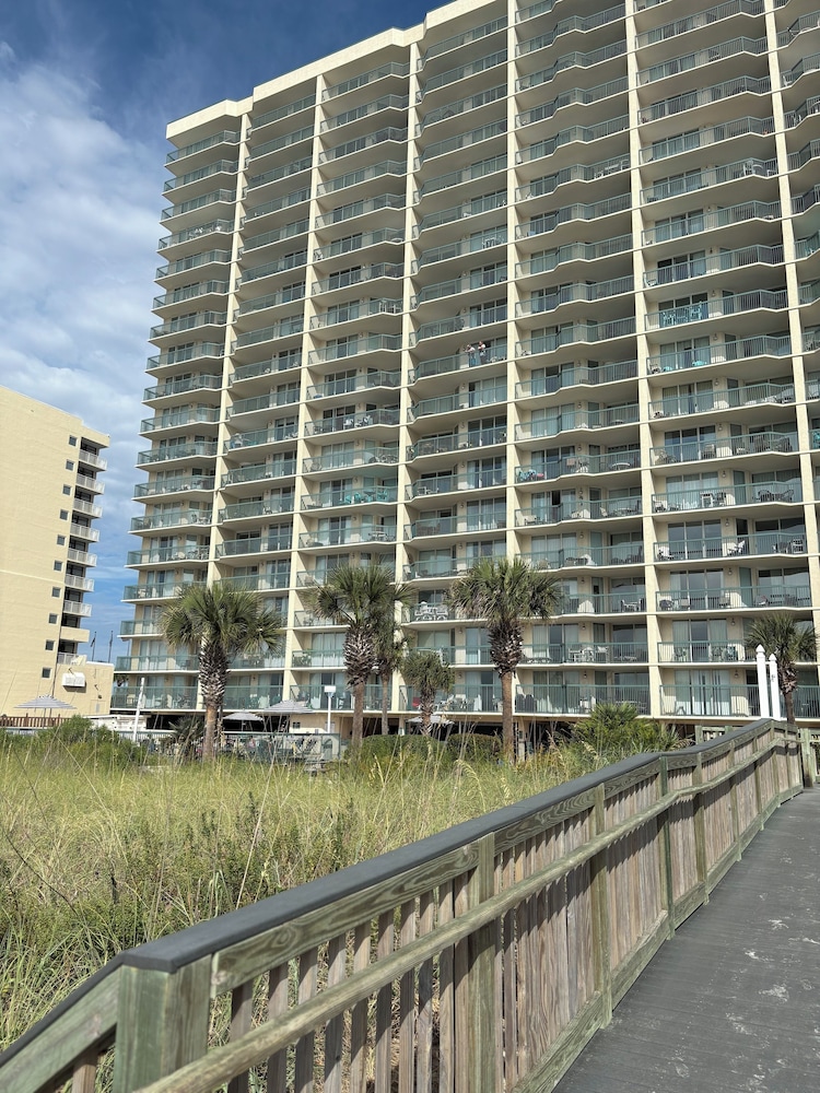 Picture Perfect- Oceanfront Condo