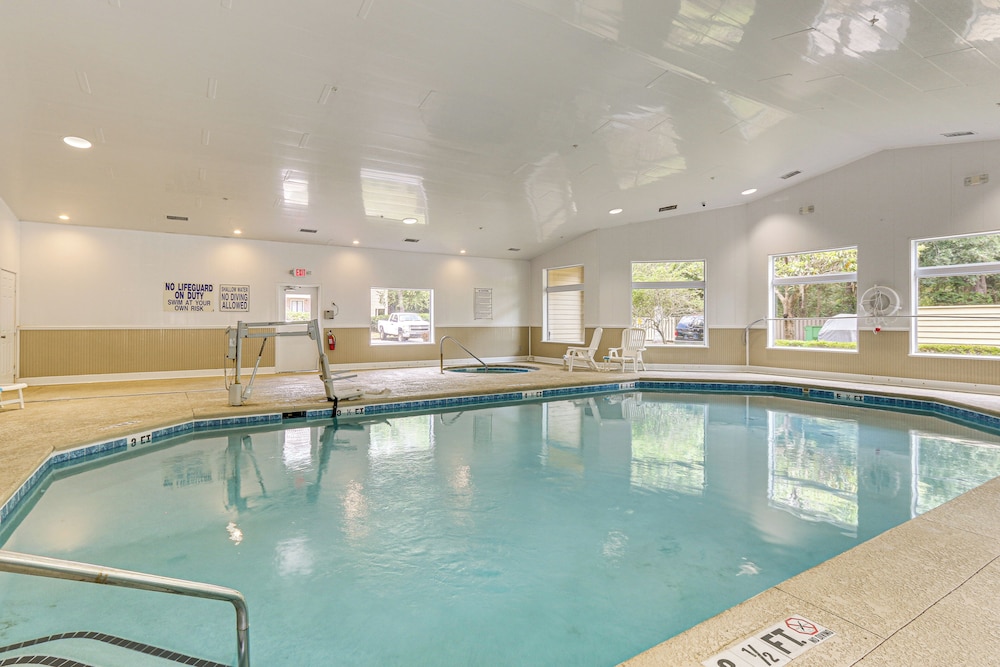 Beach & Pool Access: Serene Hilton Head Haven!