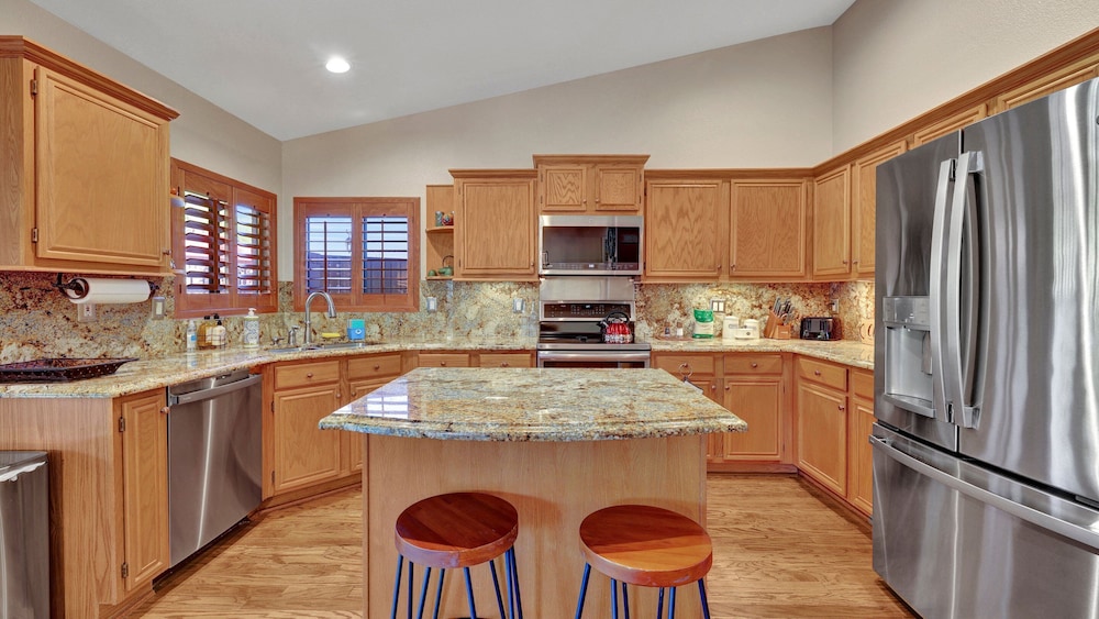 Amenities Galore! Outdoor Living & Lots of Games